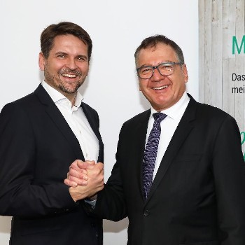 Mehr Informationen zum Thema: Führungswechsel im Dachverband